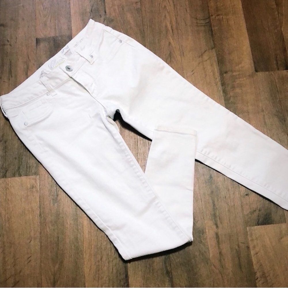 Refuge White Skinny Jeans Size 4 Stretch Ultra Slim Fit NWOT